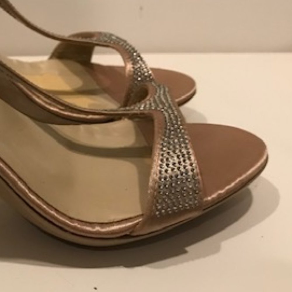 T strap heels - Picture 5 of 6